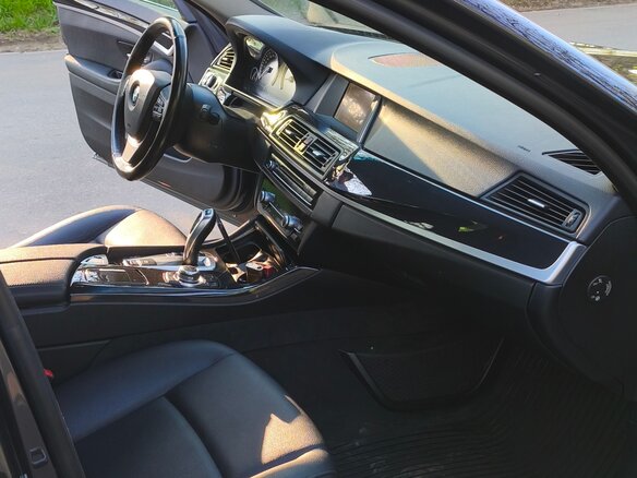 2014 BMW 5 серии 520i VI (F10/F11/F07) Рестайлинг, серый, 1800000 рублей - вид 6