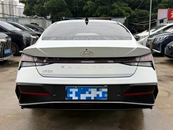 2023 Hyundai Elantra VII (CN7) Рестайлинг, белый, 1658000 рублей - вид 11