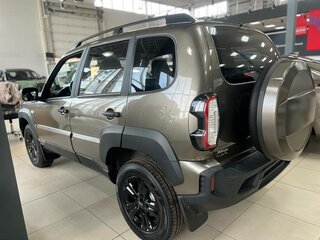 2025 Lada (ВАЗ) Niva Travel I, коричневый, 1639000 рублей, вид 3