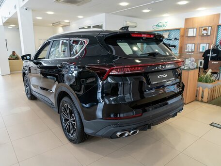 2026 Jetour X70+ I Рестайлинг, чёрный, 3099000 рублей, вид 4