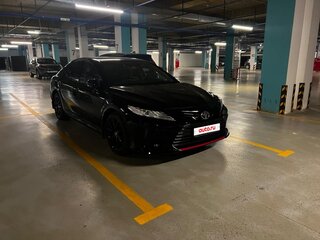 2021 Toyota Camry VIII (XV70) Рестайлинг, чёрный, 19000000 рублей, вид 3