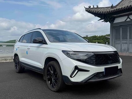 2022 Jetta VS7 I Рестайлинг 1, белый, 1333000 рублей, вид 3