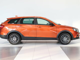 2018 Lada (ВАЗ) Vesta SW I, оранжевый, 809000 рублей, вид 3