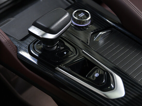 2023 Geely Monjaro I, чёрный - вид 10