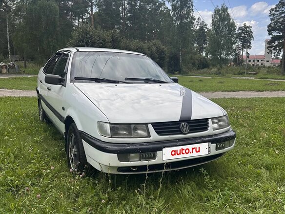 1995 Volkswagen Passat B4, белый, 169000 рублей - вид 1