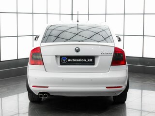 2013 Skoda Octavia II (A5) Рестайлинг, белый, 859000 рублей, вид 3