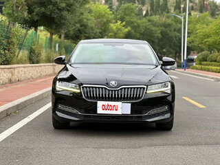 2023 Skoda Superb III Рестайлинг, чёрный, 2035124 рублей, вид 2