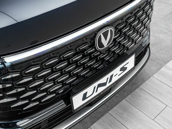 2026 Changan UNI-S I Рестайлинг, чёрный, 3149900 рублей - вид 4