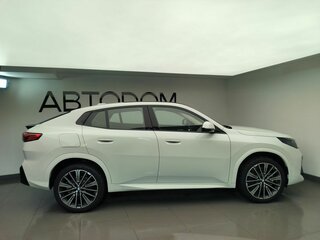 2025 BMW X2 xDrive25i II (U10), белый, 6930000 рублей, вид 5