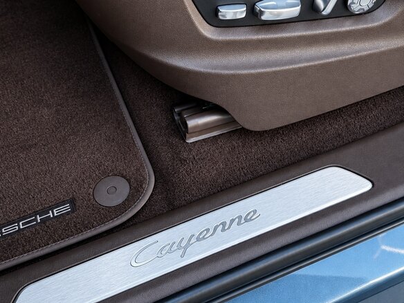 2018 Porsche Cayenne III, серый, 5300000 рублей - вид 9
