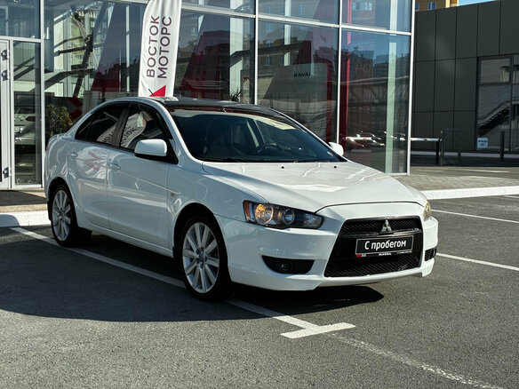 2007 Mitsubishi Lancer X, белый - вид 2