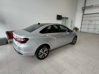 2026 Lada (ВАЗ) Vesta I Рестайлинг (NG), серебристый, 2035000 рублей, вид 4