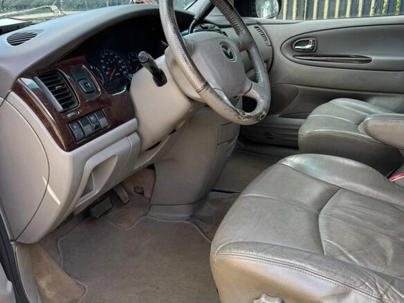 2000 Mazda MPV II (LW), красный, 290000 рублей - вид 6