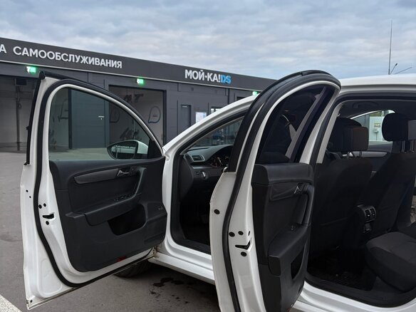 2013 Volkswagen Passat B7, белый - вид 27