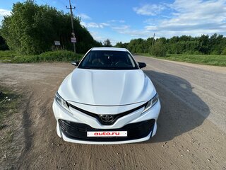 2018 Toyota Camry VIII (XV70), белый, 2270000 рублей, вид 1