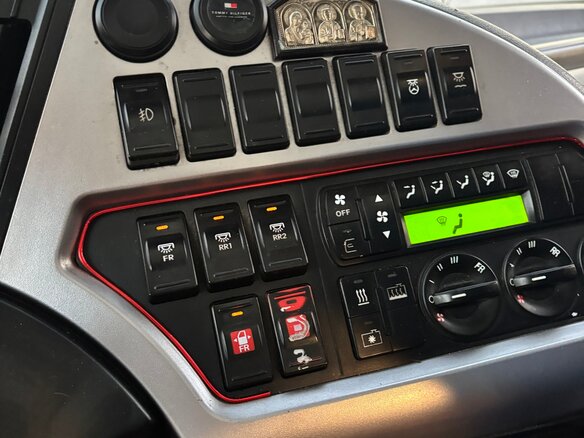 2017 Hyundai Universe, синий, 8200000 рублей - вид 11