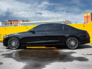 2020 Mercedes-Benz S-Класс 450 4MATIC VII (W223), чёрный, 9400000 рублей, вид 4