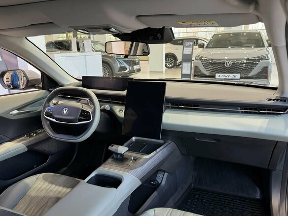 2023 Changan Lamore, серый, 2849900 рублей - вид 3
