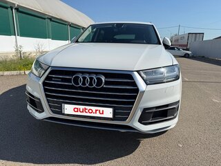 2017 Audi Q7 II (4M), белый, 3700000 рублей, вид 3