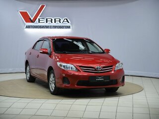 2011 Toyota Corolla X (E140, E150) Рестайлинг, красный, 650000 рублей, вид 3