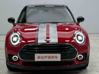 2022 Mini Clubman Cooper II Рестайлинг, красный, 1900000 рублей, вид 2