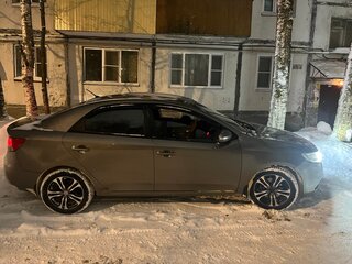 2009 Kia Cerato 5-speed II, серый, 680000 рублей, вид 2