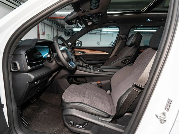 2026 Geely Monjaro I Рестайлинг, белый, 4904990 рублей - вид 12