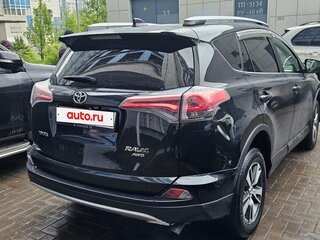 2016 Toyota RAV4 IV (XA40) Рестайлинг, чёрный, 2300000 рублей, вид 3