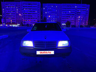 1995 Mercedes-Benz C-Класс 200 5-speed I (W202), белый, 160000 рублей, вид 3