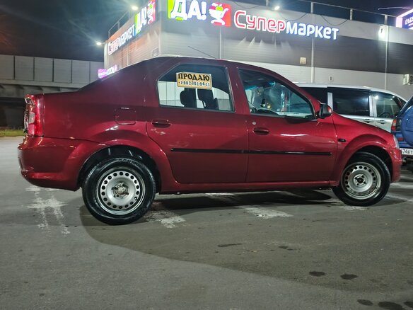 2013 Renault Logan I Рестайлинг, красный, 280000 рублей