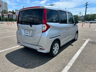 2022 Toyota Roomy I Рестайлинг, серебристый, 940000 рублей, вид 4