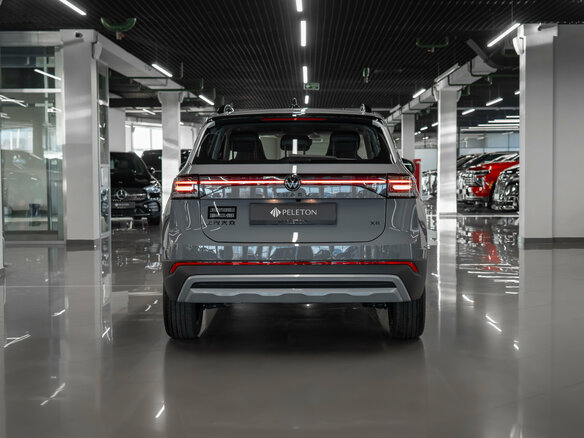 2026 Volkswagen Tharu XR, серый, 3000000 рублей - вид 5