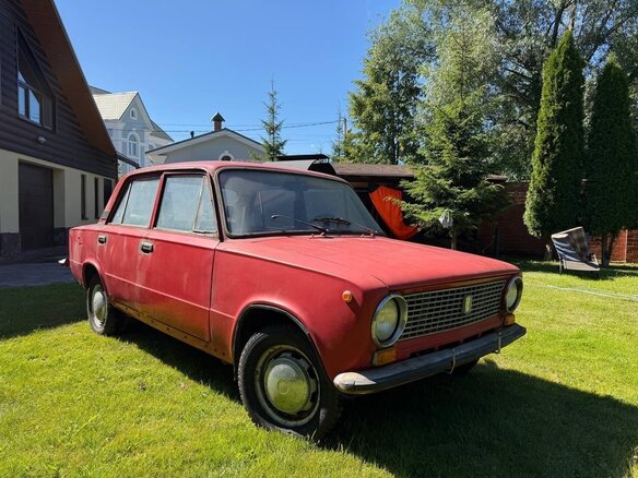 1984 Lada (ВАЗ) 21011, красный, 150000 рублей