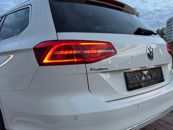 2018 Volkswagen Passat B8, белый, 1990000 рублей - вид 22