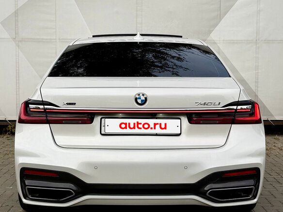 2021 BMW 7 серии Long 740Li xDrive VI (G11/G12) Рестайлинг, белый, 8900000 рублей - вид 13