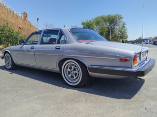 1981 Jaguar XJ I (Series 3), серебристый, 3650000 рублей, вид 3