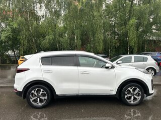 2019 Kia Sportage IV Рестайлинг, белый, 2350000 рублей, вид 2