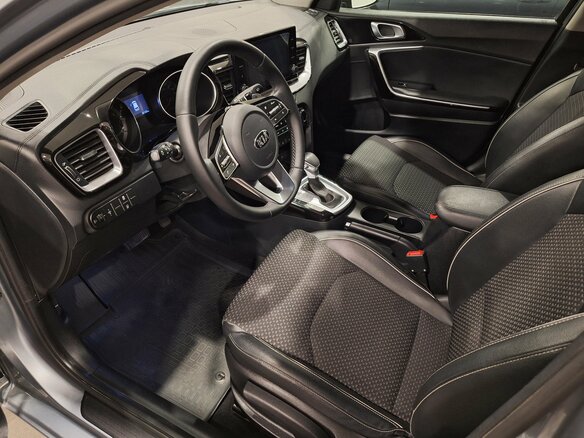 2020 Kia Ceed III, чёрный, 1920000 рублей - вид 11