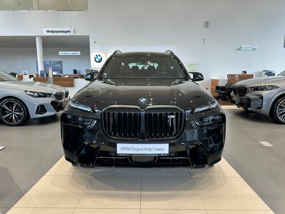 2026 BMW X7 M60i I (G07) Рестайлинг, чёрный, 22200000 рублей - вид 1