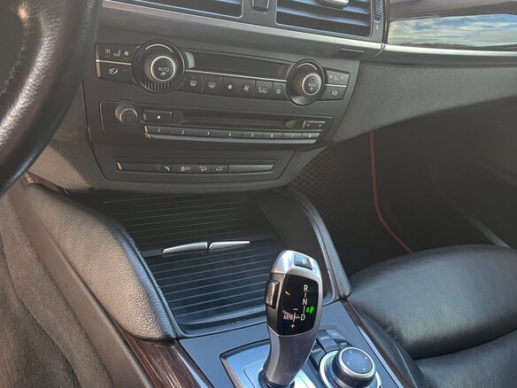 2013 BMW X6 35i I (E71) Рестайлинг, чёрный, 2000000 рублей - вид 8