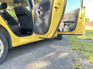 2011 Volkswagen Polo V, жёлтый, 600000 рублей, вид 5