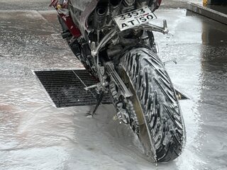 2007 Yamaha YZF-R1, красный, 649000 рублей, вид 2