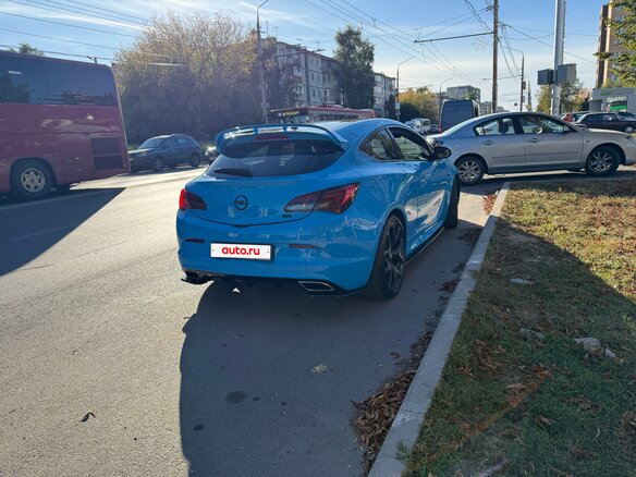 2012 Opel Astra OPC J, синий, 1800000 рублей - вид 2