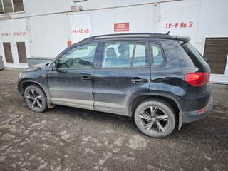2013 Volkswagen Tiguan I Рестайлинг, чёрный, 680000 рублей, вид 3