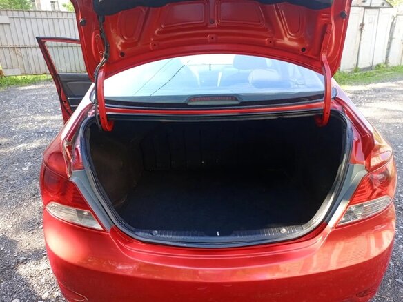 2011 Hyundai Solaris I, красный, 770000 рублей - вид 13