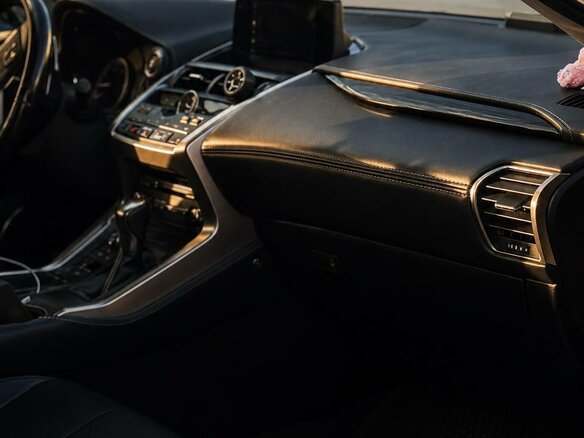 2021 Lexus NX 200 I Рестайлинг, чёрный, 3450000 рублей - вид 9