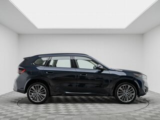 2026 BMW X1 Long 25Li xDrive III (U11/U12), чёрный, 5850000 рублей, вид 4