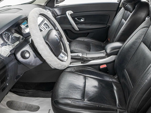 2011 Renault Latitude I, бежевый, 819000 рублей - вид 9