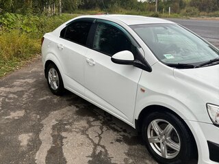 2012 Chevrolet Aveo II, белый, 550000 рублей, вид 2