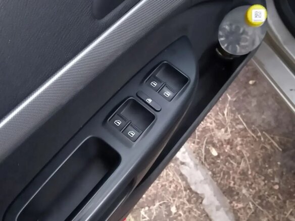 2012 Skoda Octavia II (A5) Рестайлинг, бежевый, 900000 рублей - вид 5